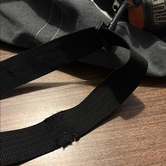 True Religion VINTAGE Y2K Adjustable Shoulder Canvas Duffle Bag - Picture 5 of 5